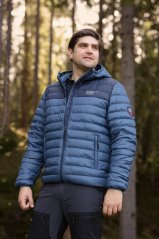 Scandinavian Explorer s kapucí