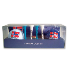 Golfový míček a sklenička