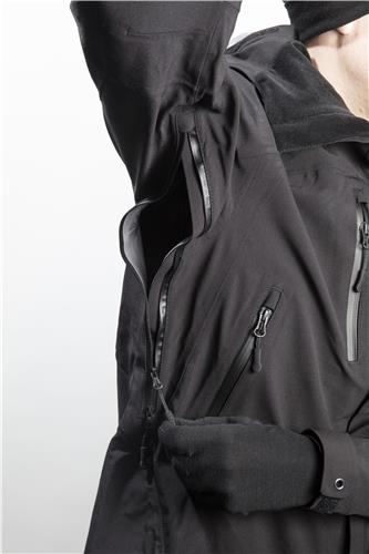 Expedition jacket detail 